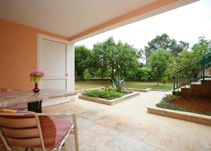 In With Terrace, Wifi *